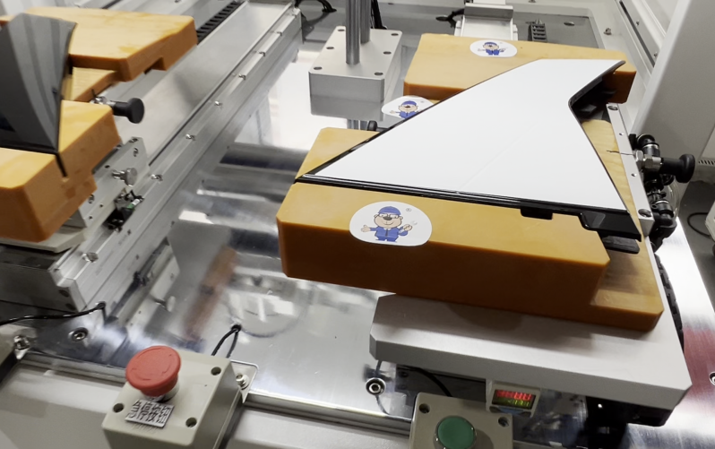 年省65萬！汽車BC柱貼膜機(jī)助汽配升級