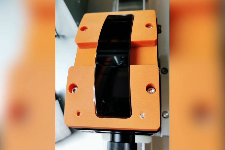 破解“招工難、留人難”——用塑膠件自動(dòng)貼膜機(jī)構(gòu)筑穩(wěn)定產(chǎn)能護(hù)城河